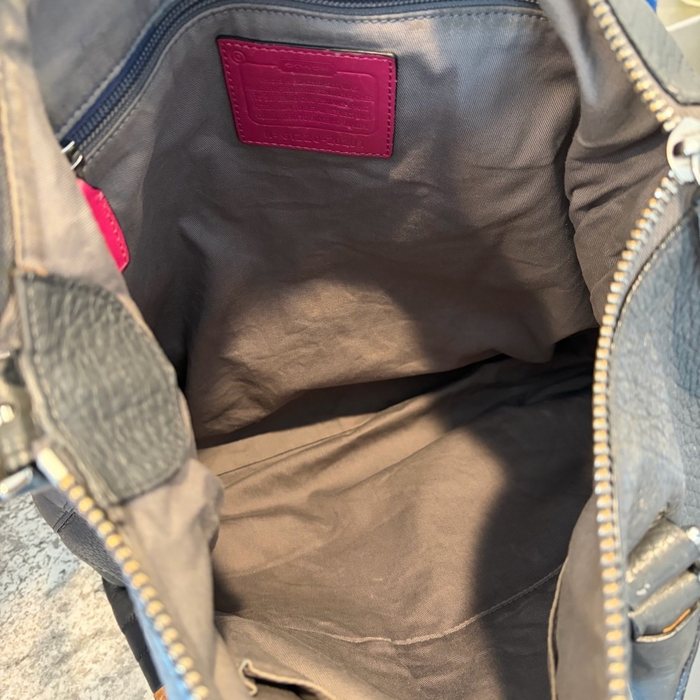 Coach Legacy Molly Large 2012 Gray Pebbled Leather Satchel Pink Zip 20201 - Picture 3 of 12